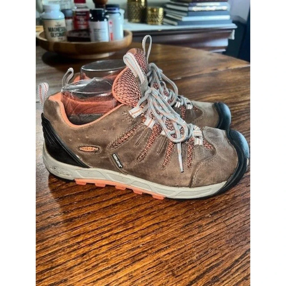 Keen Wm’s 8.5M Bryce Low Waterproof KEEN DRY Hiking Shoes